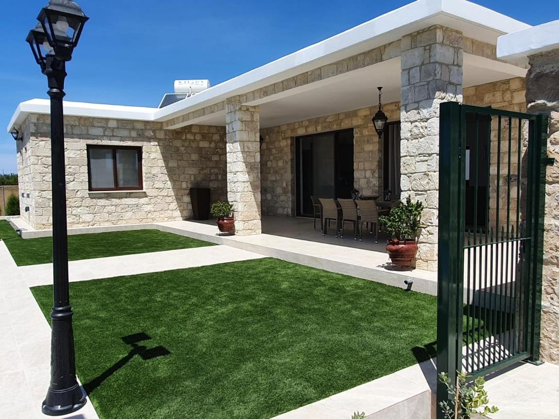 Villa Yermanina Geroskipou المظهر الخارجي الصورة